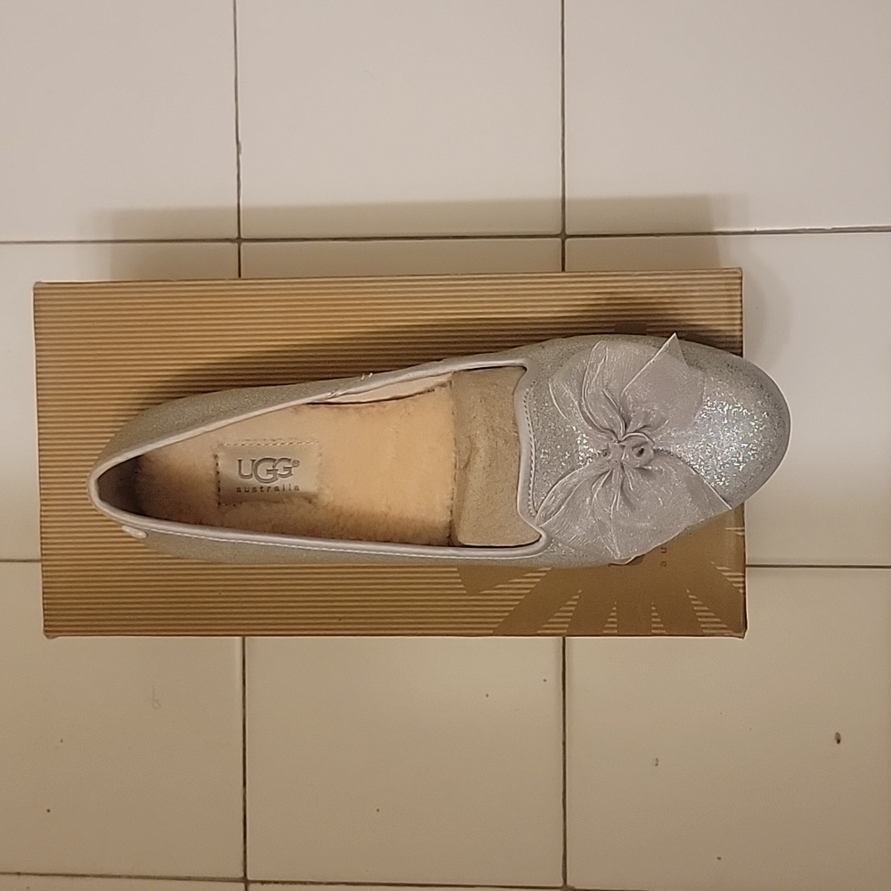 Ugg Kids Silver Flat 6